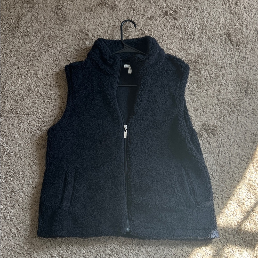 Maurices Black Fleece Zip Up Vest